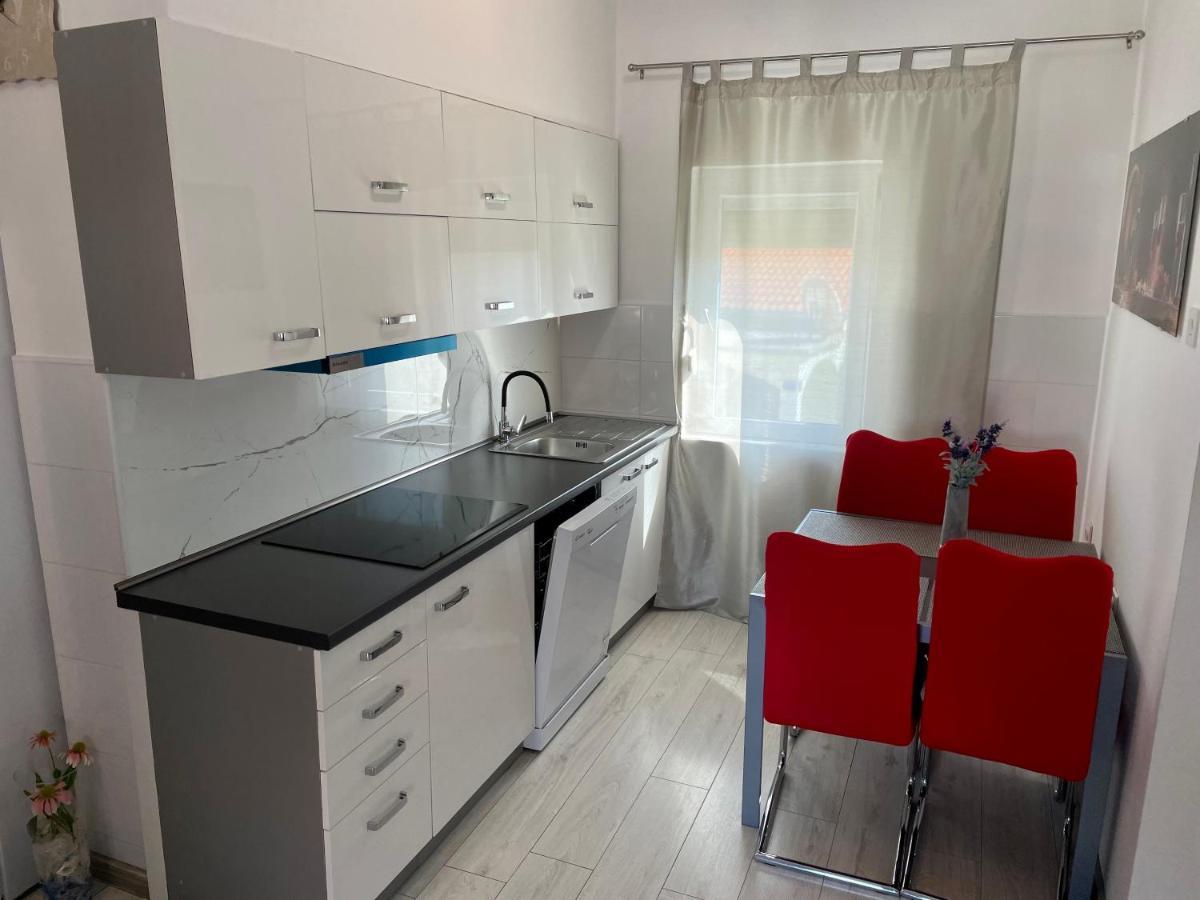 Apartment Roko Vir Εξωτερικό φωτογραφία