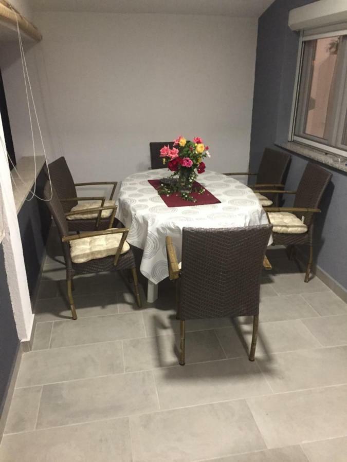 Apartment Roko Vir Εξωτερικό φωτογραφία
